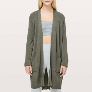 Lululemon still at ease wrap